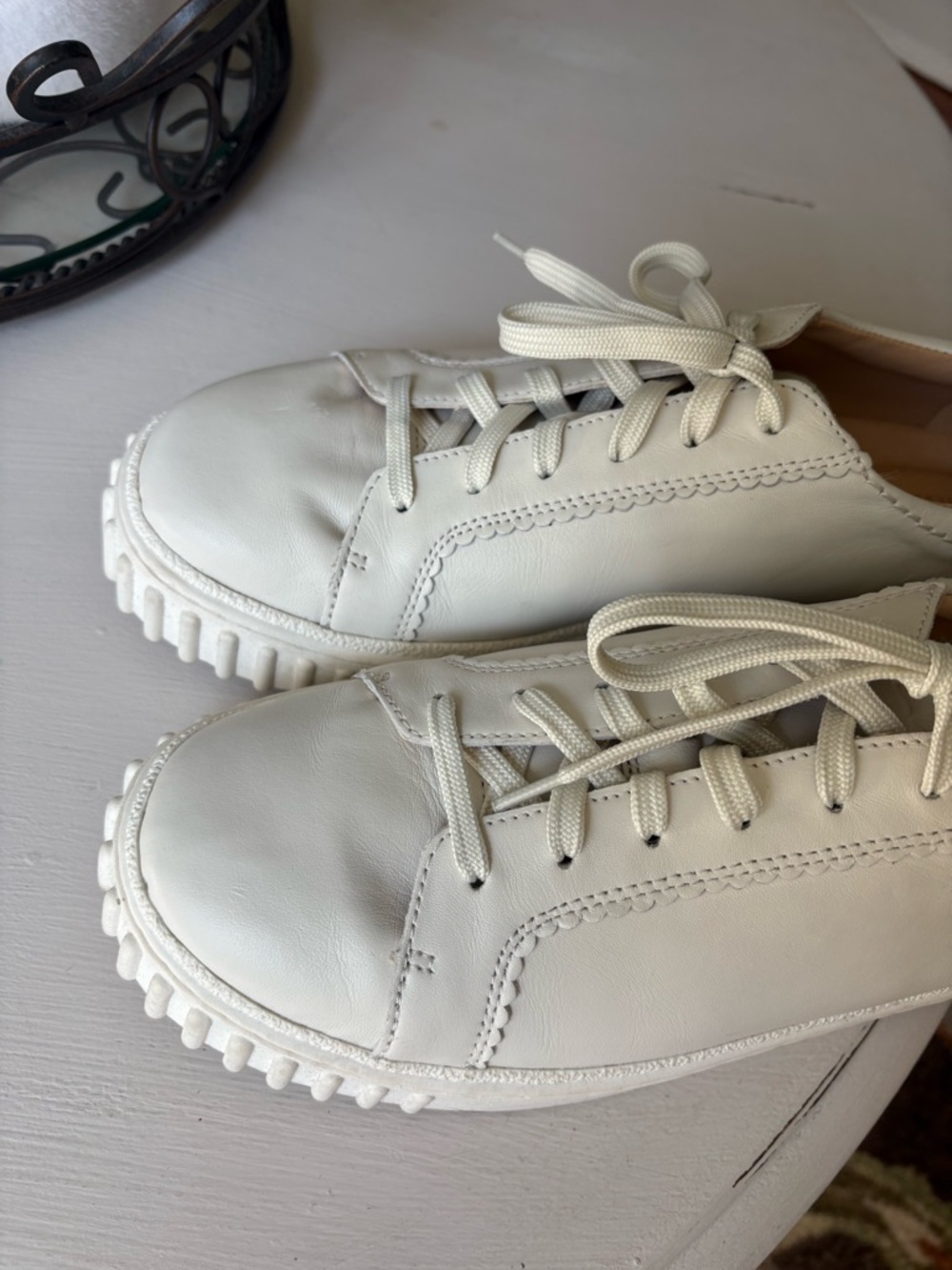 Mayhill Walks by Clark’s! White Leather Lace-Up Sneakers. Like new condition!
